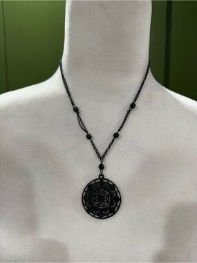 Premier Designs Black Filigree Medallion Necklace